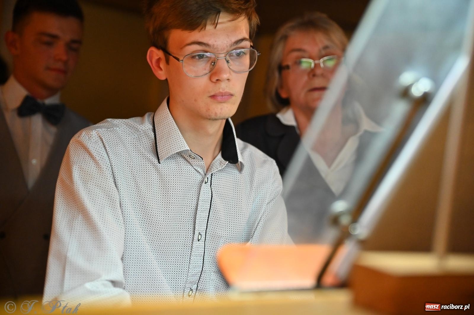 Zdjęcie w galerii na portalu naszraciborz.pl: XXXVIII Dni Muzyki Organowej i Kameralnej im. Henryka Klai - koncert na Ostrogu wiadomości z regionu