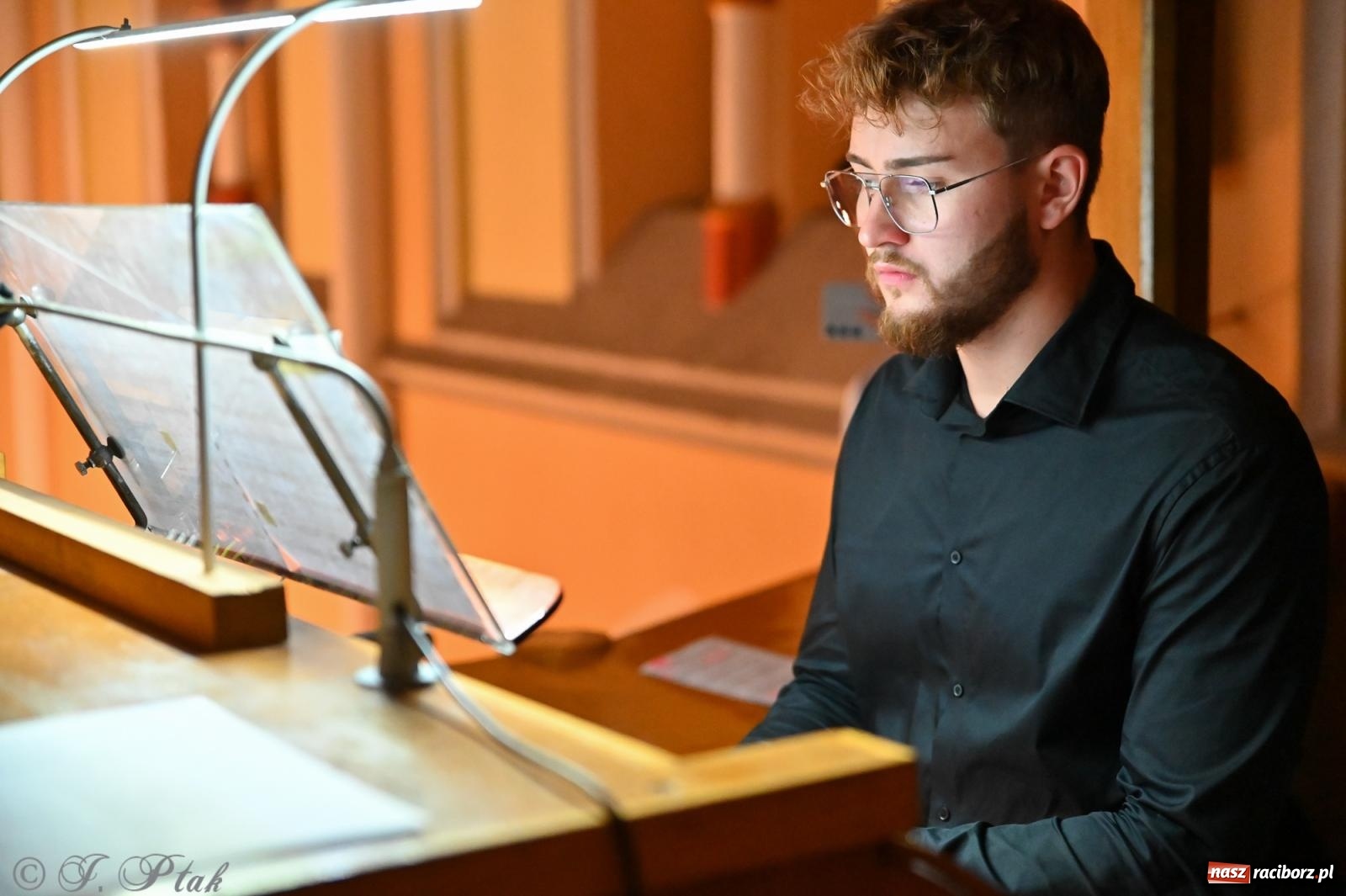 Zdjęcie w galerii na portalu naszraciborz.pl: XXXVIII Dni Muzyki Organowej i Kameralnej im. Henryka Klai - koncert na Ostrogu wiadomości z regionu