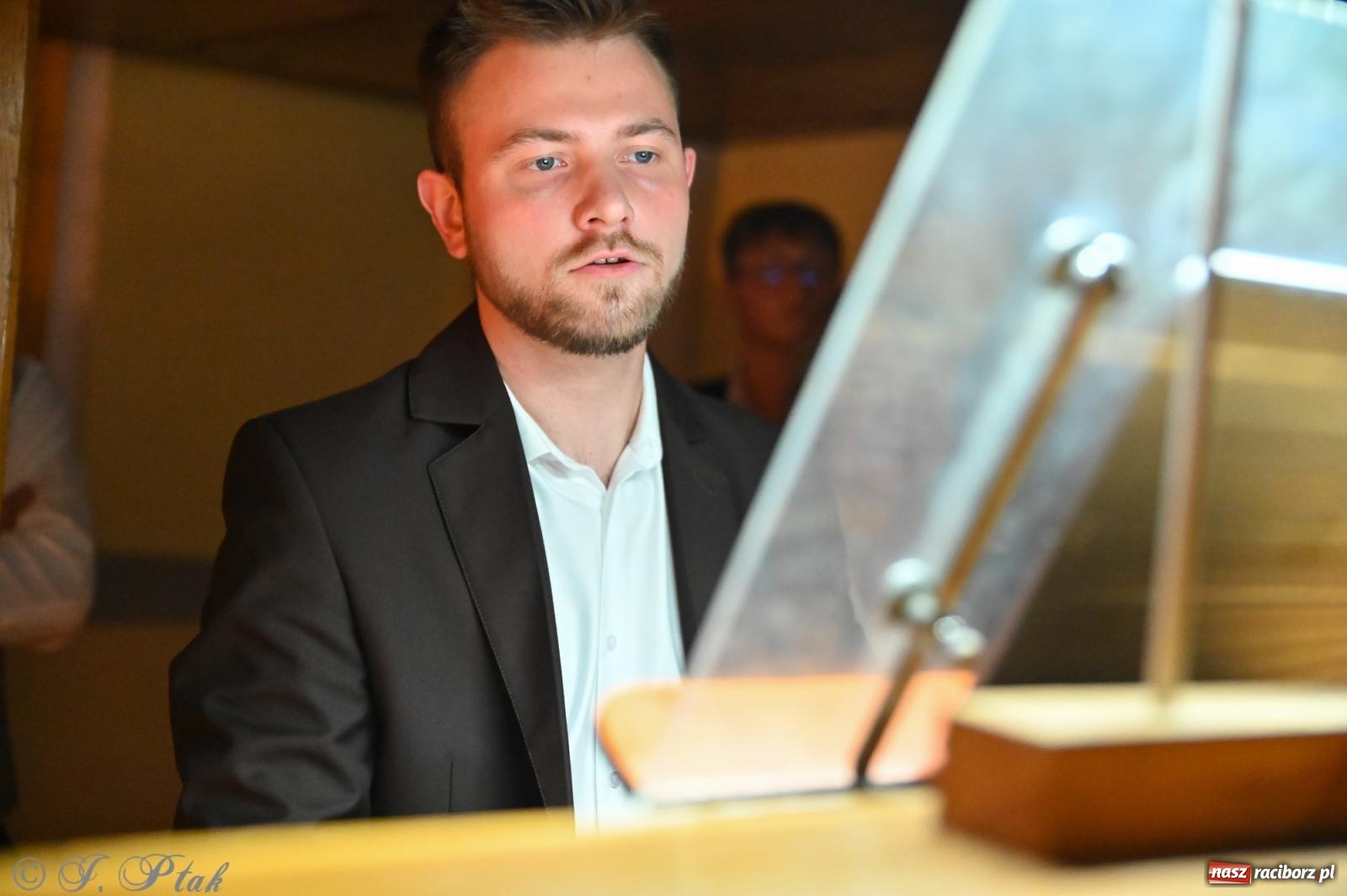 Zdjęcie w galerii na portalu naszraciborz.pl: XXXVIII Dni Muzyki Organowej i Kameralnej im. Henryka Klai - koncert na Ostrogu wiadomości z regionu