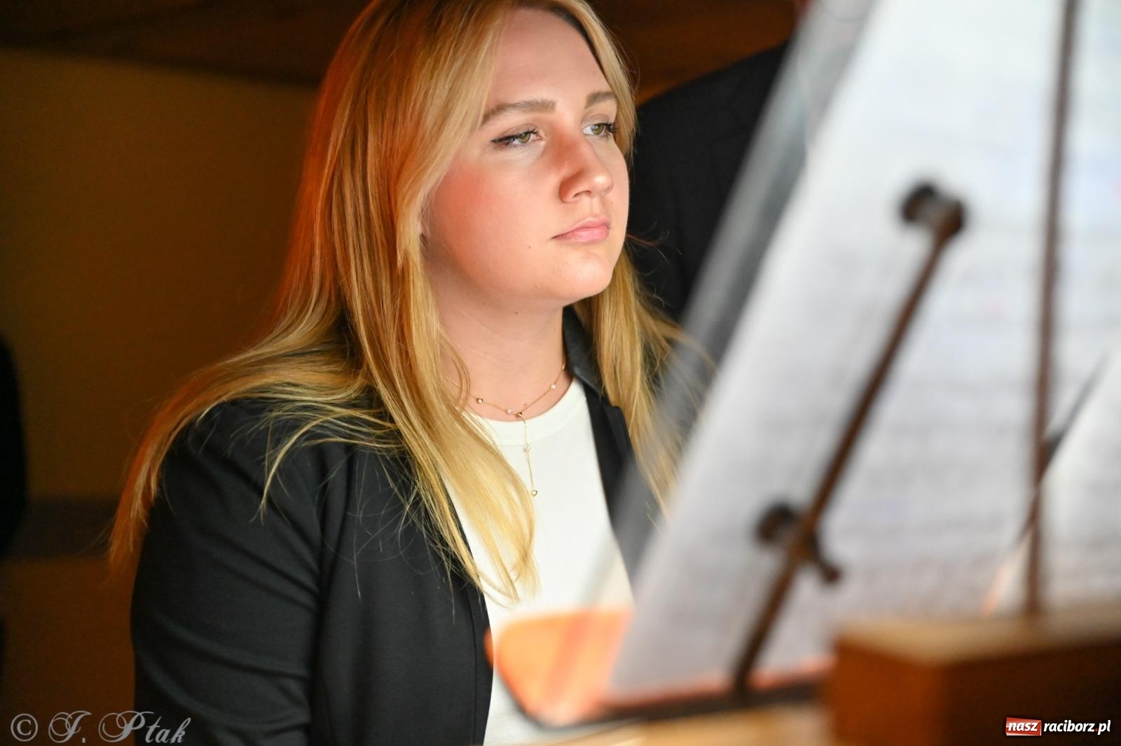 Zdjęcie w galerii na portalu naszraciborz.pl: XXXVIII Dni Muzyki Organowej i Kameralnej im. Henryka Klai - koncert na Ostrogu wiadomości z regionu