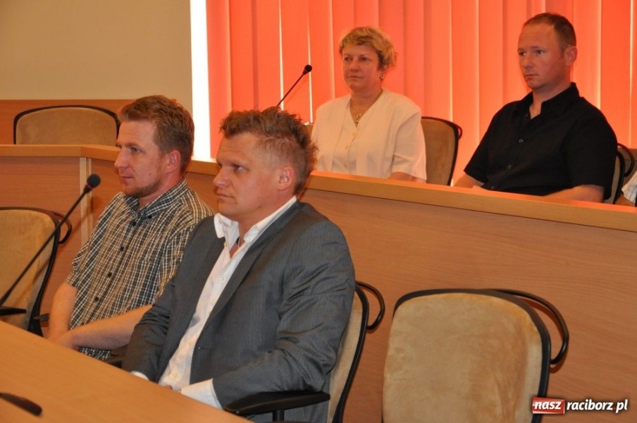 Zdjęcie w galerii na portalu naszraciborz.pl: O zwycięstwie decydował wygląd wiadomości z regionu