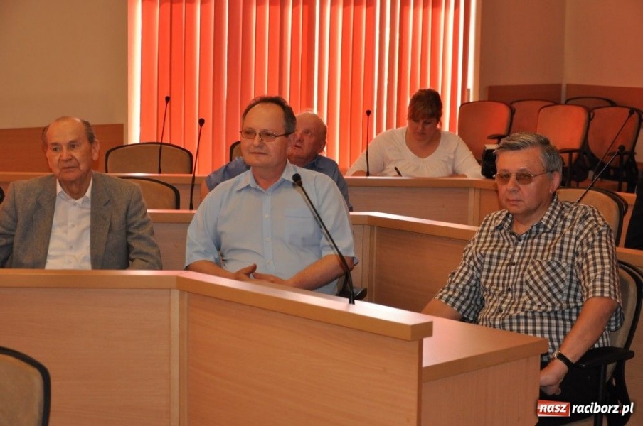 Zdjęcie w galerii na portalu naszraciborz.pl: O zwycięstwie decydował wygląd wiadomości z regionu