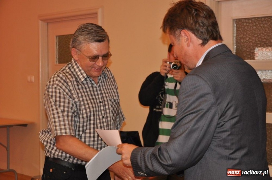 Zdjęcie w galerii na portalu naszraciborz.pl: O zwycięstwie decydował wygląd wiadomości z regionu