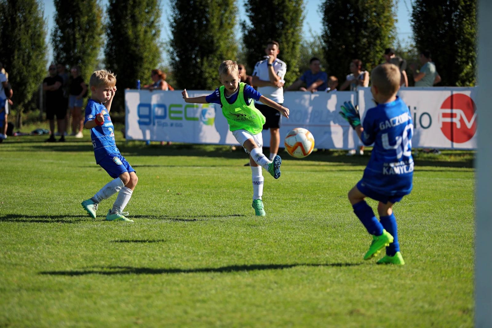 Zdjęcie w galerii na portalu naszraciborz.pl: Macron Cup przy Srebrnej. Piłkarska rywalizacja rocznika 2018 [FOTO] wiadomości z regionu