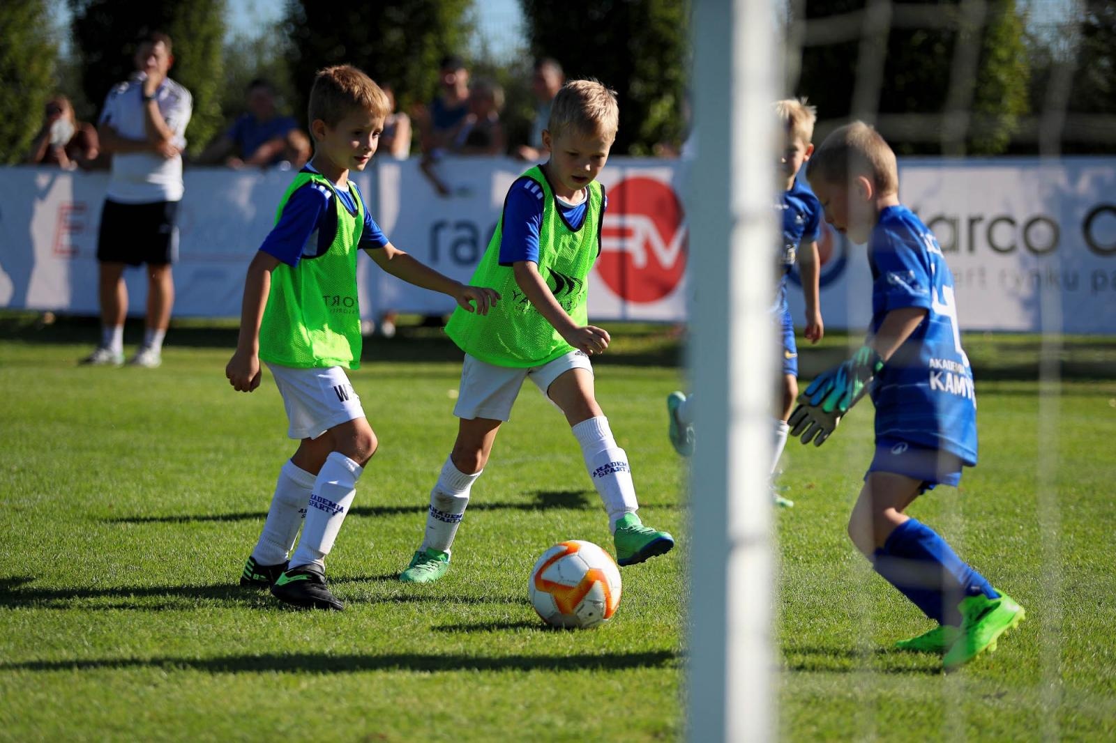 Zdjęcie w galerii na portalu naszraciborz.pl: Macron Cup przy Srebrnej. Piłkarska rywalizacja rocznika 2018 [FOTO] wiadomości z regionu