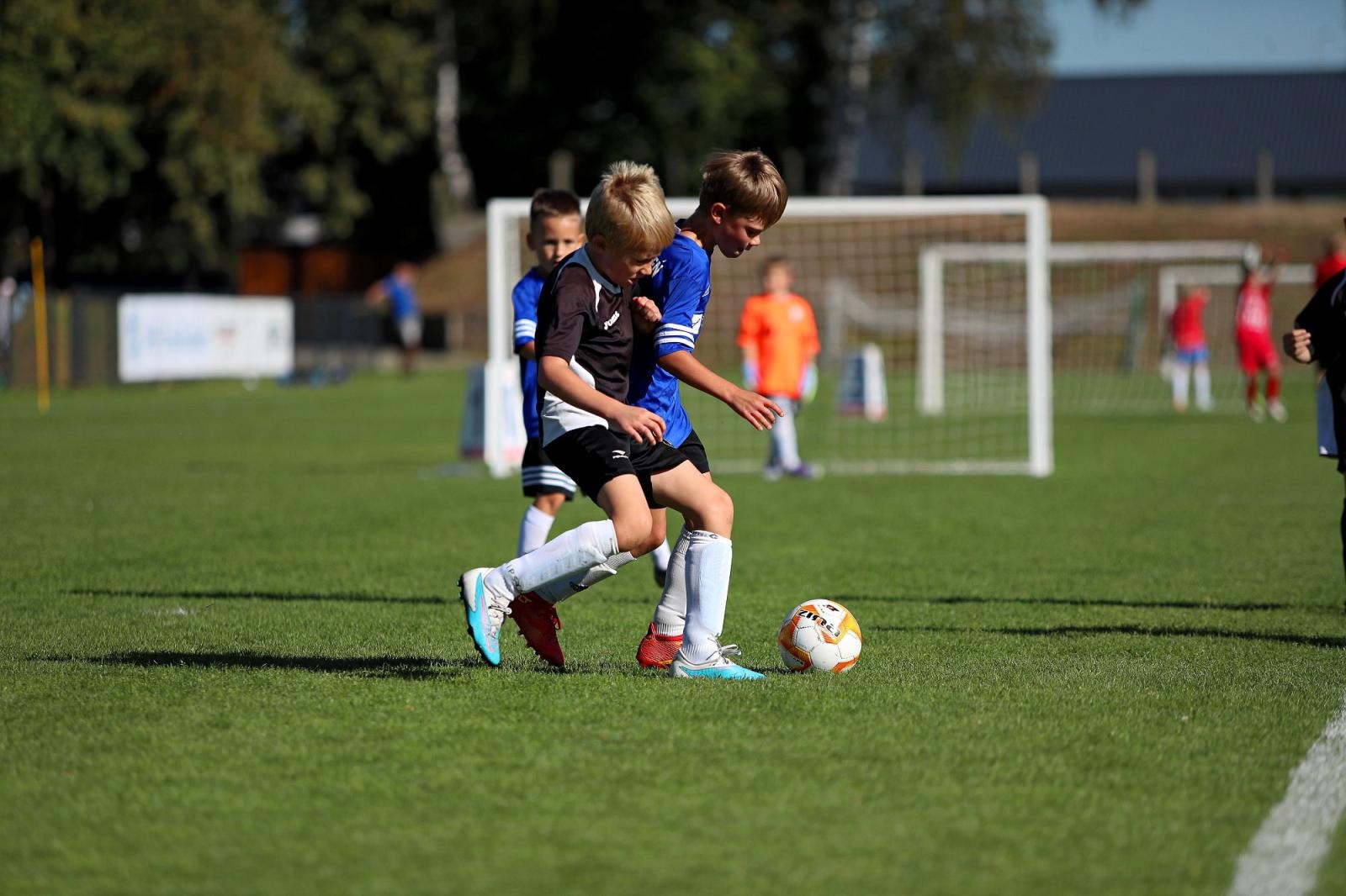 Zdjęcie w galerii na portalu naszraciborz.pl: Macron Cup przy Srebrnej. Piłkarska rywalizacja rocznika 2018 [FOTO] wiadomości z regionu