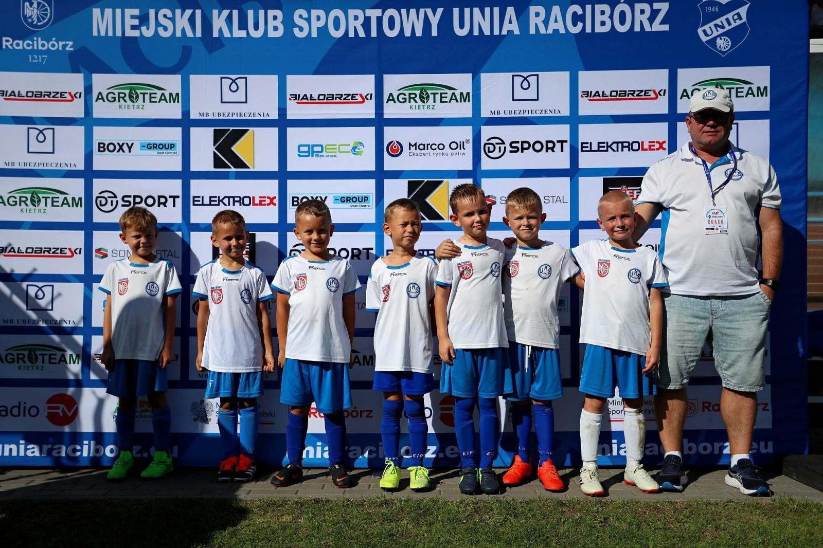 Zdjęcie w galerii na portalu naszraciborz.pl: Macron Cup przy Srebrnej. Piłkarska rywalizacja rocznika 2018 [FOTO] wiadomości z regionu