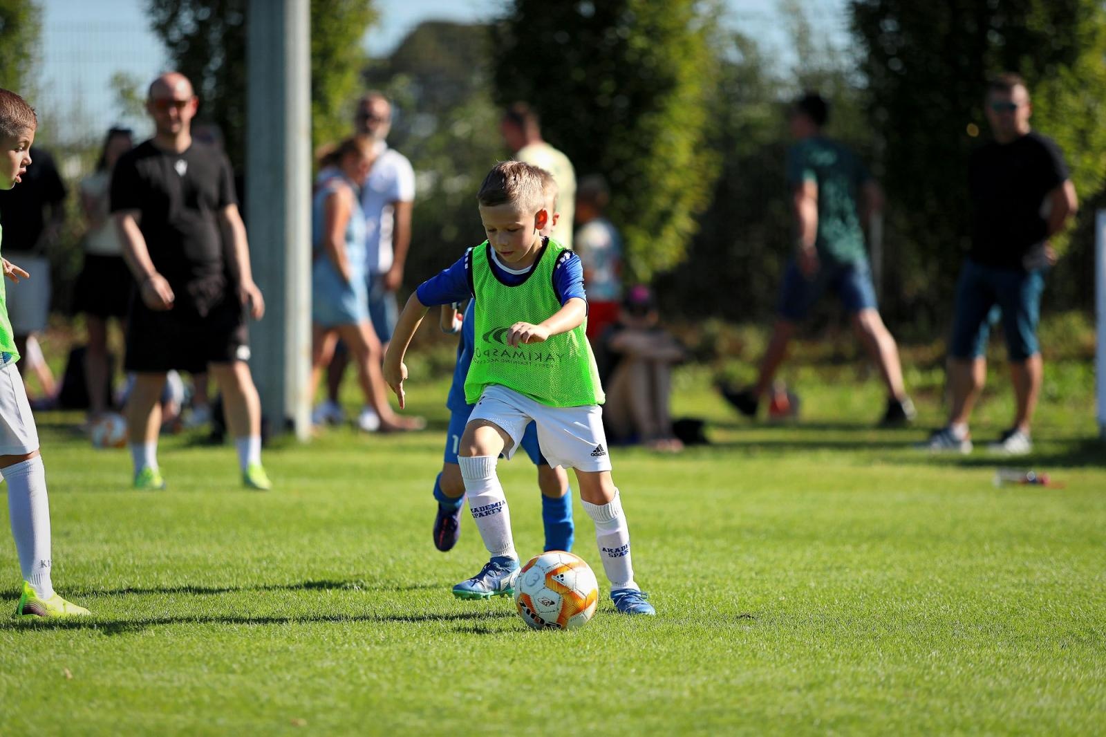 Zdjęcie w galerii na portalu naszraciborz.pl: Macron Cup przy Srebrnej. Piłkarska rywalizacja rocznika 2018 [FOTO] wiadomości z regionu