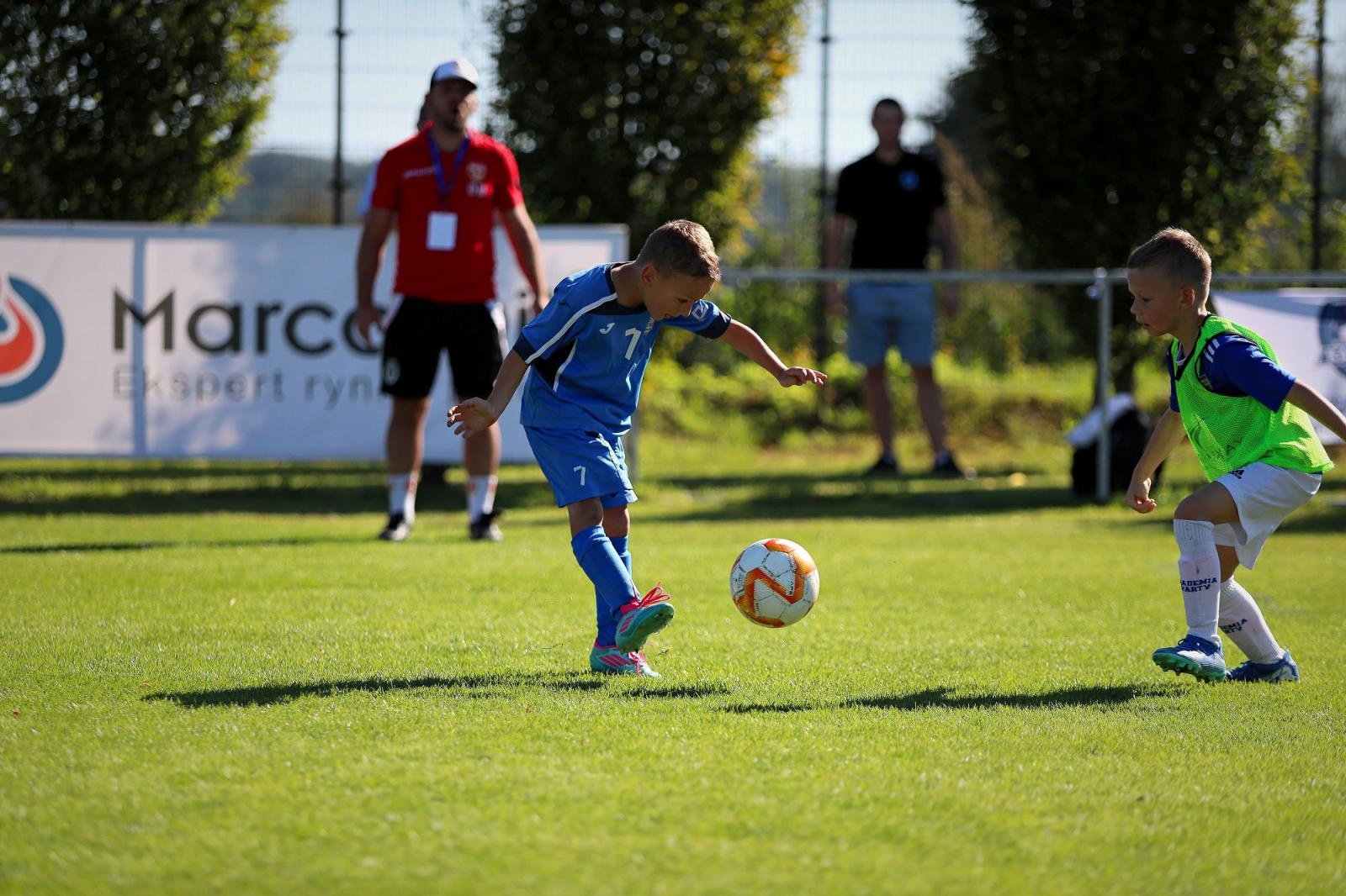 Zdjęcie w galerii na portalu naszraciborz.pl: Macron Cup przy Srebrnej. Piłkarska rywalizacja rocznika 2018 [FOTO] wiadomości z regionu