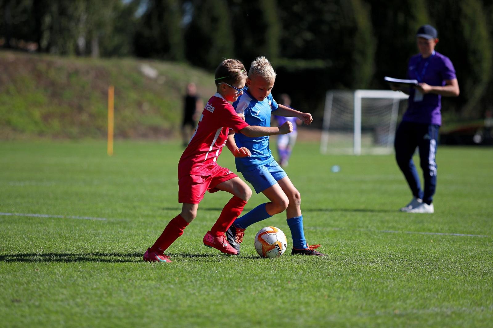 Zdjęcie w galerii na portalu naszraciborz.pl: Macron Cup przy Srebrnej. Piłkarska rywalizacja rocznika 2018 [FOTO] wiadomości z regionu