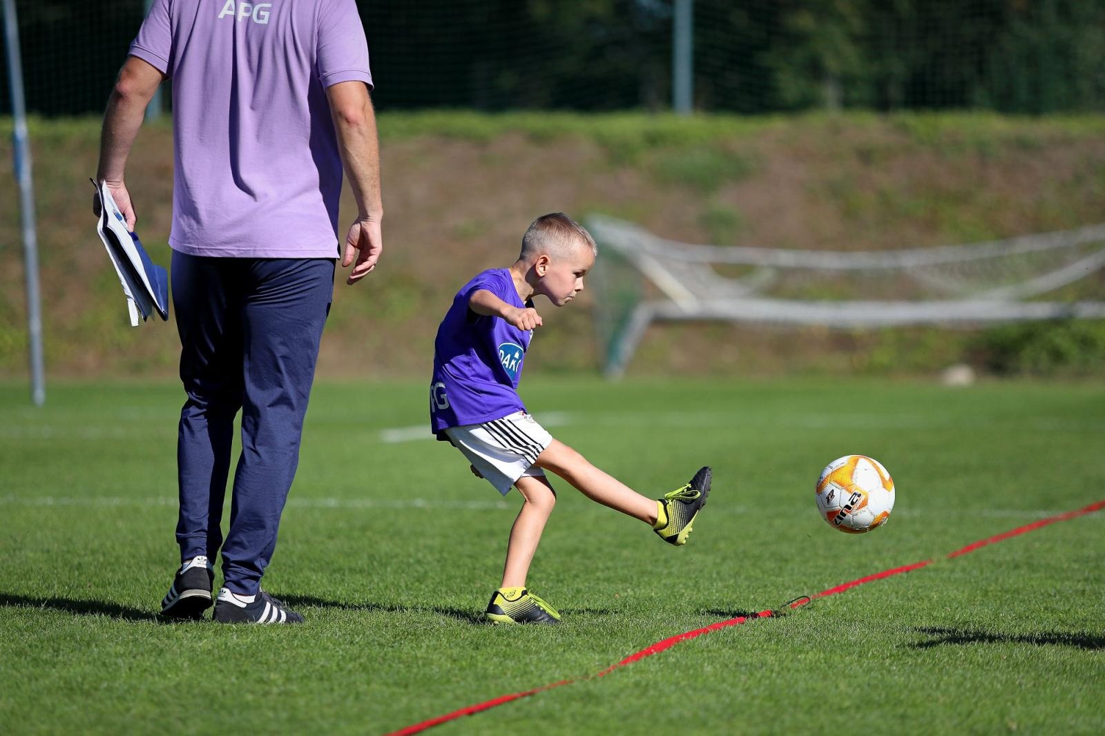 Zdjęcie w galerii na portalu naszraciborz.pl: Macron Cup przy Srebrnej. Piłkarska rywalizacja rocznika 2018 [FOTO] wiadomości z regionu