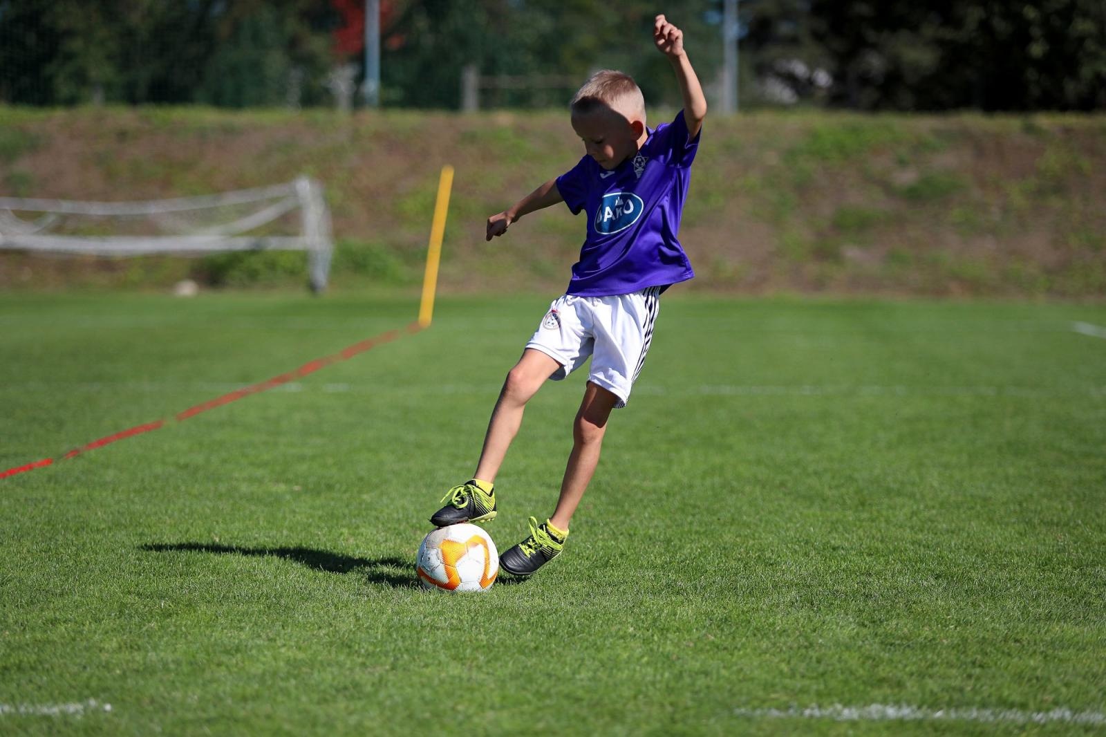 Zdjęcie w galerii na portalu naszraciborz.pl: Macron Cup przy Srebrnej. Piłkarska rywalizacja rocznika 2018 [FOTO] wiadomości z regionu