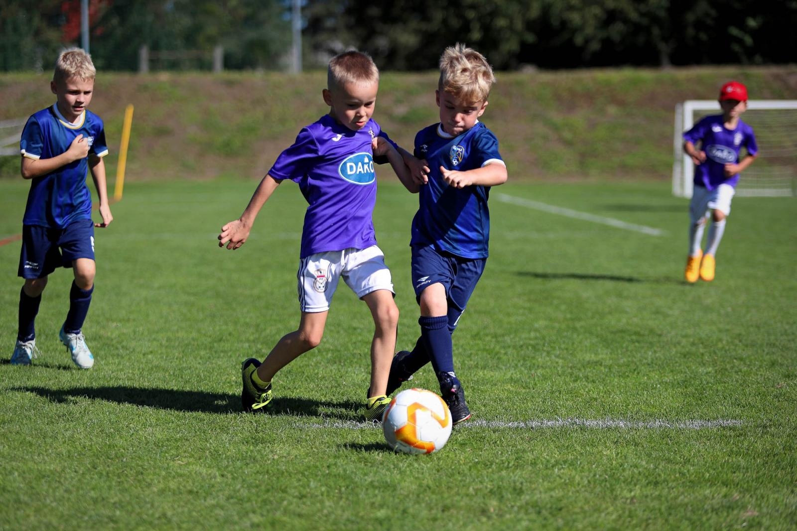 Zdjęcie w galerii na portalu naszraciborz.pl: Macron Cup przy Srebrnej. Piłkarska rywalizacja rocznika 2018 [FOTO] wiadomości z regionu