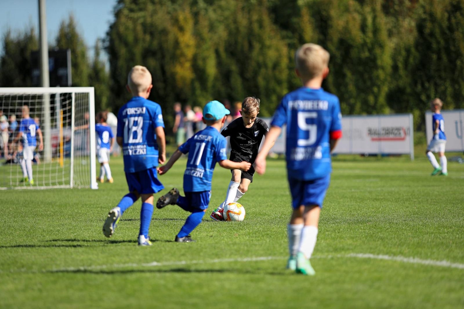 Zdjęcie w galerii na portalu naszraciborz.pl: Macron Cup przy Srebrnej. Piłkarska rywalizacja rocznika 2018 [FOTO] wiadomości z regionu