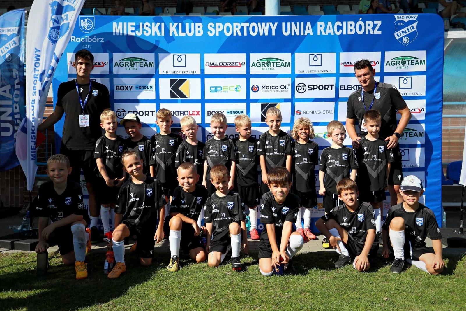 Zdjęcie w galerii na portalu naszraciborz.pl: Macron Cup przy Srebrnej. Piłkarska rywalizacja rocznika 2018 [FOTO] wiadomości z regionu