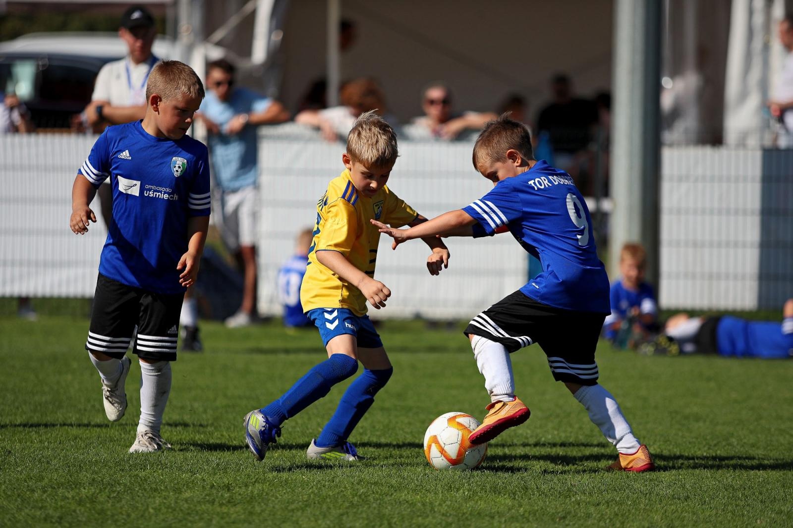 Zdjęcie w galerii na portalu naszraciborz.pl: Macron Cup przy Srebrnej. Piłkarska rywalizacja rocznika 2018 [FOTO] wiadomości z regionu