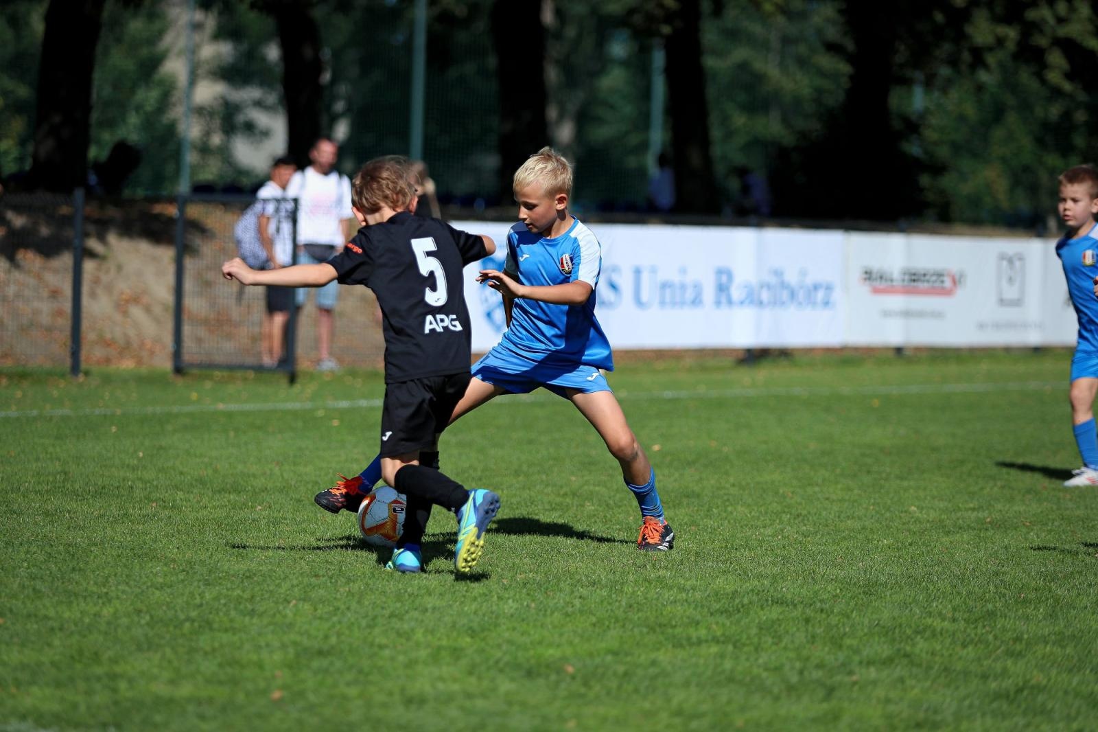 Zdjęcie w galerii na portalu naszraciborz.pl: Macron Cup przy Srebrnej. Piłkarska rywalizacja rocznika 2018 [FOTO] wiadomości z regionu