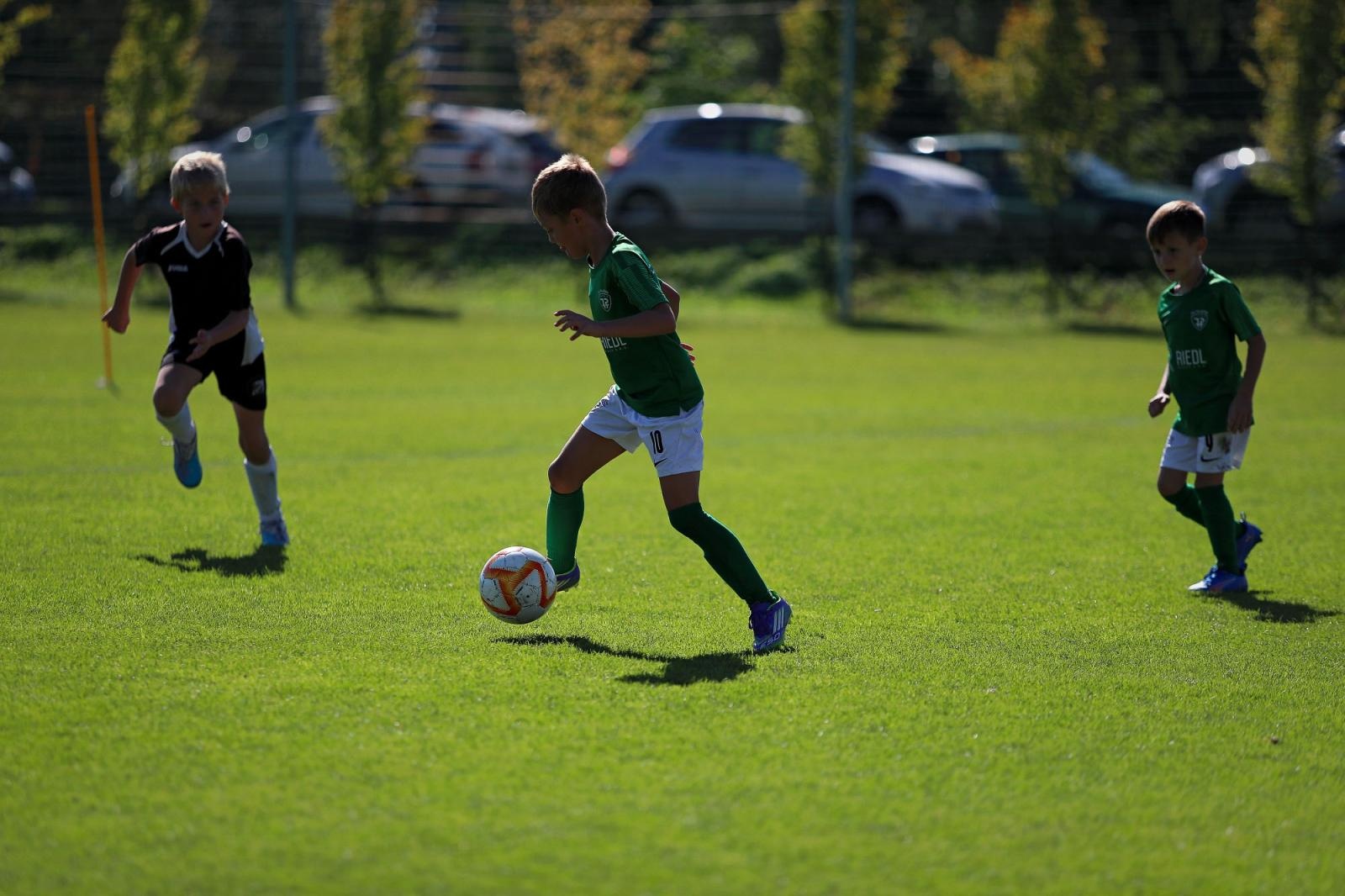 Zdjęcie w galerii na portalu naszraciborz.pl: Macron Cup przy Srebrnej. Piłkarska rywalizacja rocznika 2018 [FOTO] wiadomości z regionu