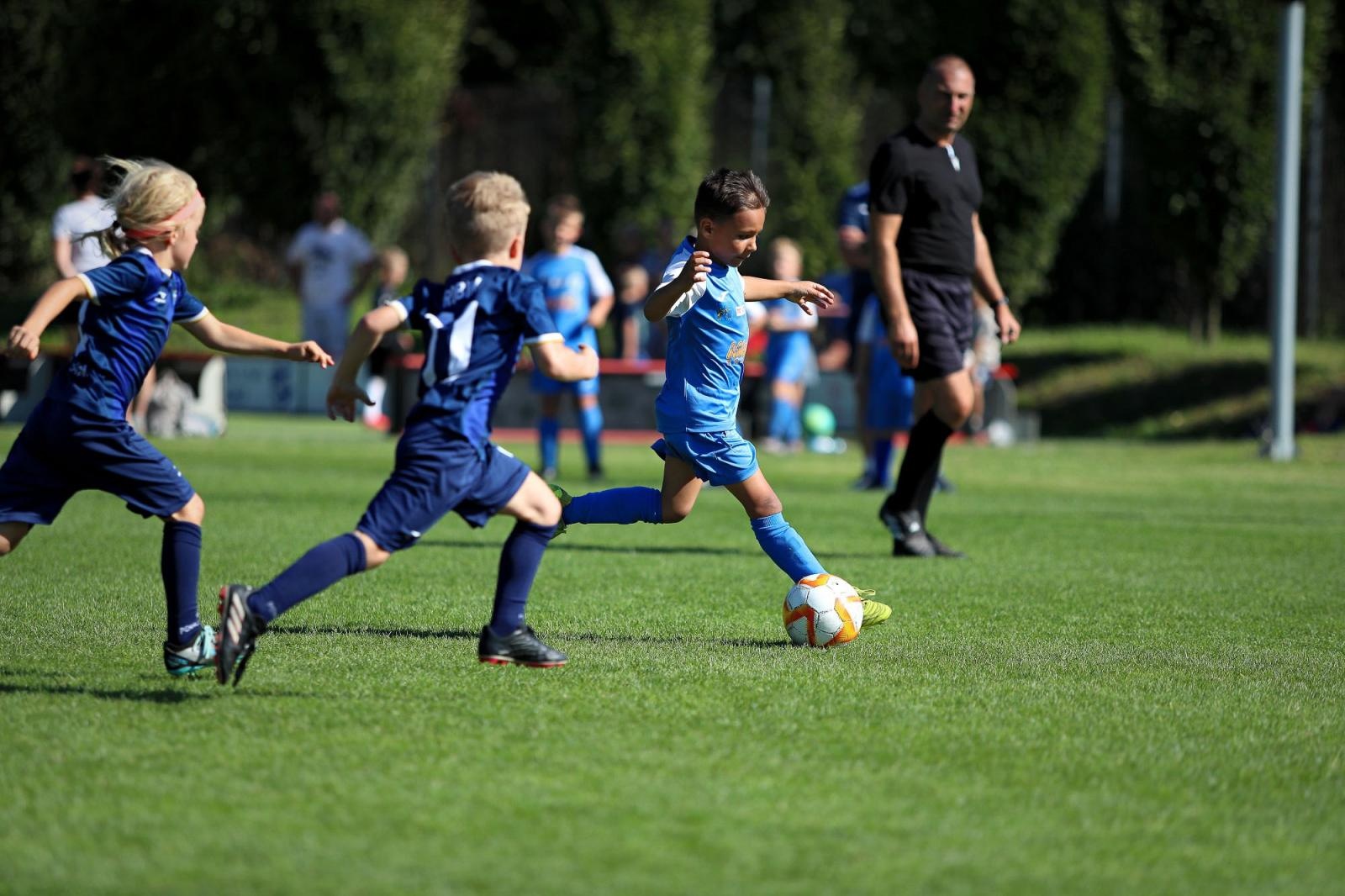 Zdjęcie w galerii na portalu naszraciborz.pl: Macron Cup przy Srebrnej. Piłkarska rywalizacja rocznika 2018 [FOTO] wiadomości z regionu