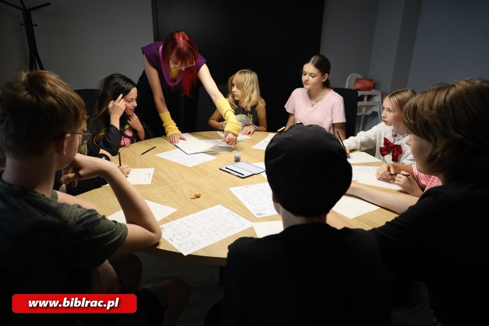 Zdjęcie w galerii na portalu naszraciborz.pl: Japoński klimat w Stacji Młodych wiadomości z regionu