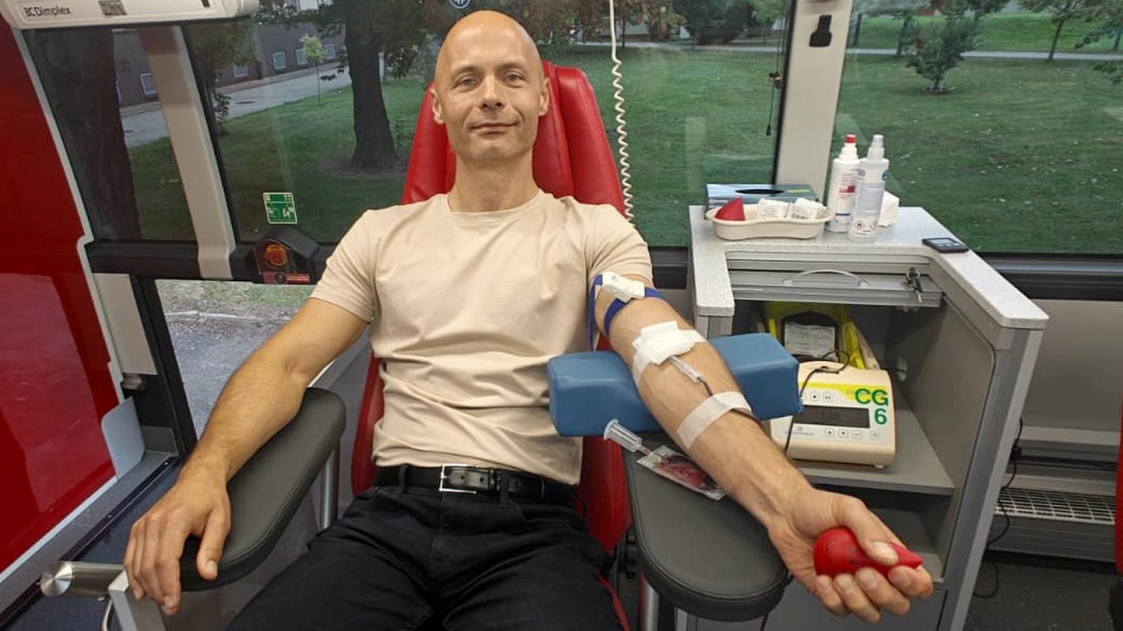 Zdjęcie w galerii na portalu naszraciborz.pl: Strażnicy graniczni oddali krew – gest solidarności i wsparcia wiadomości z regionu