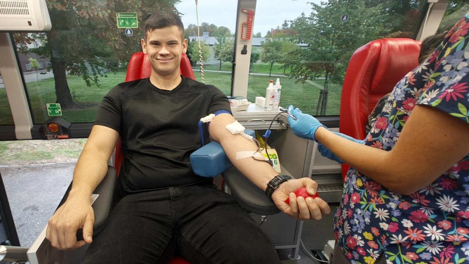 Zdjęcie w galerii na portalu naszraciborz.pl: Strażnicy graniczni oddali krew – gest solidarności i wsparcia wiadomości z regionu