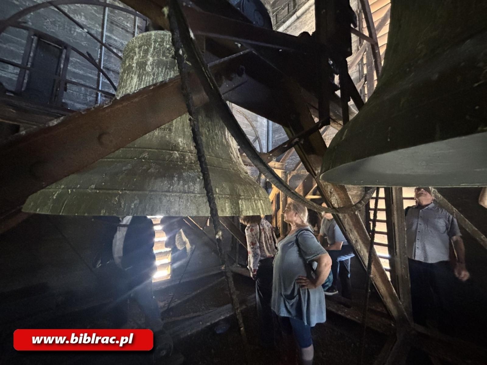 Zdjęcie w galerii na portalu naszraciborz.pl: Uczestnicy Europejskich Dni Dziedzictwa w Raciborzu zwiedzili Okrąglak wiadomości z regionu