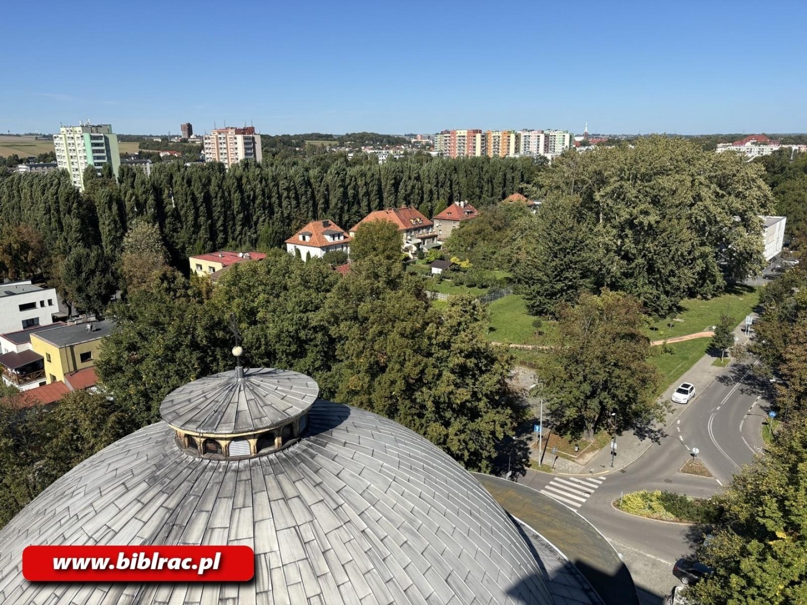 Zdjęcie w galerii na portalu naszraciborz.pl: Uczestnicy Europejskich Dni Dziedzictwa w Raciborzu zwiedzili Okrąglak wiadomości z regionu