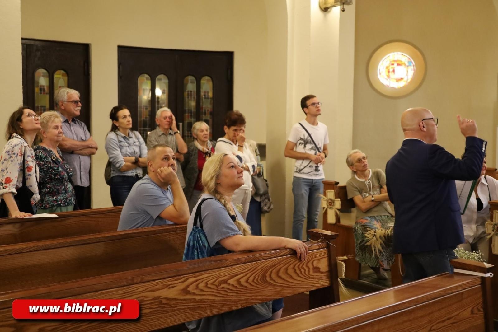 Zdjęcie w galerii na portalu naszraciborz.pl: Uczestnicy Europejskich Dni Dziedzictwa w Raciborzu zwiedzili Okrąglak wiadomości z regionu