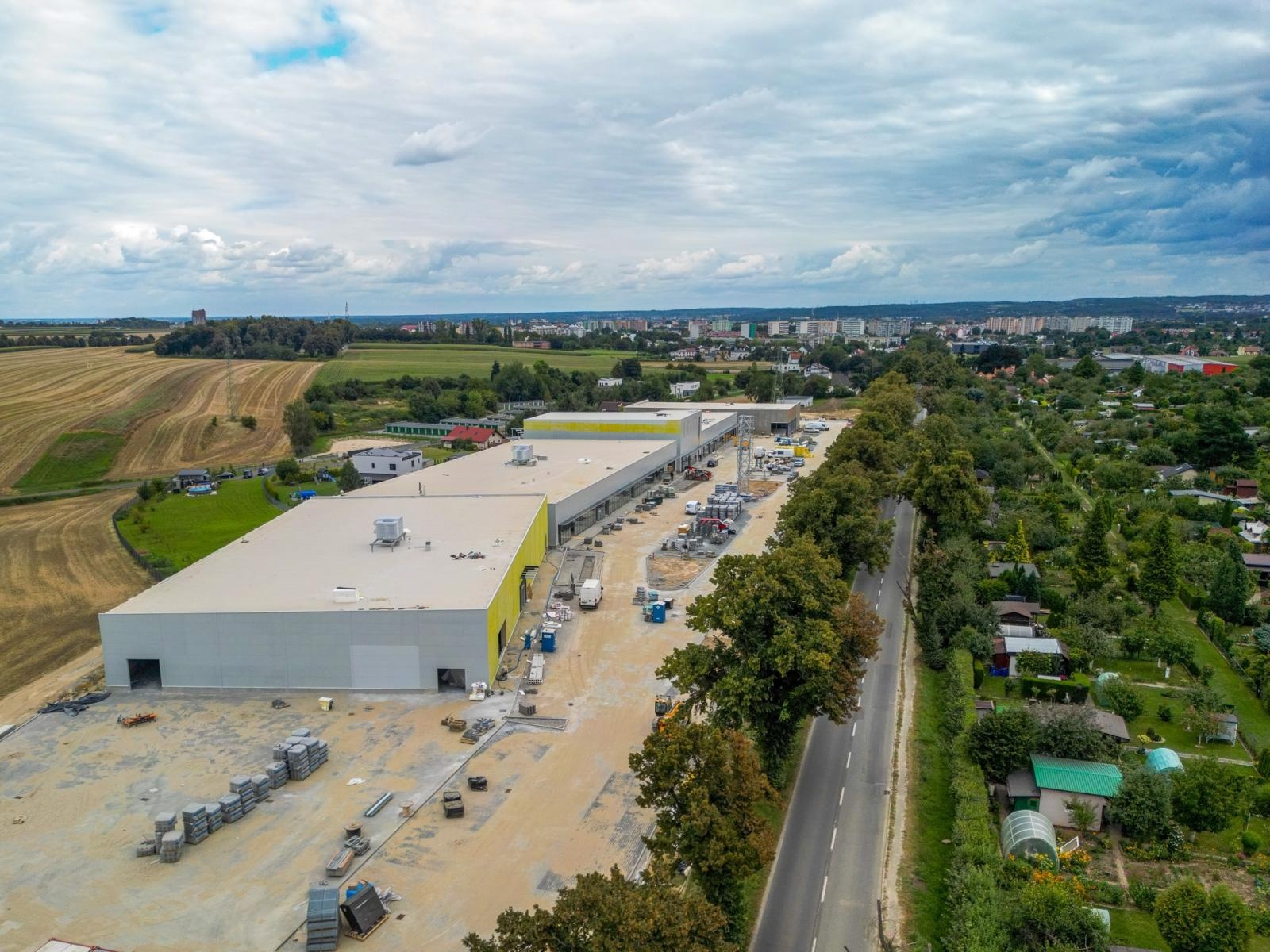 Zdjęcie w galerii na portalu naszraciborz.pl: Racibórz rozwija się odpowiedzialnie – nowe centrum handlowe i więcej zieleni wiadomości z regionu