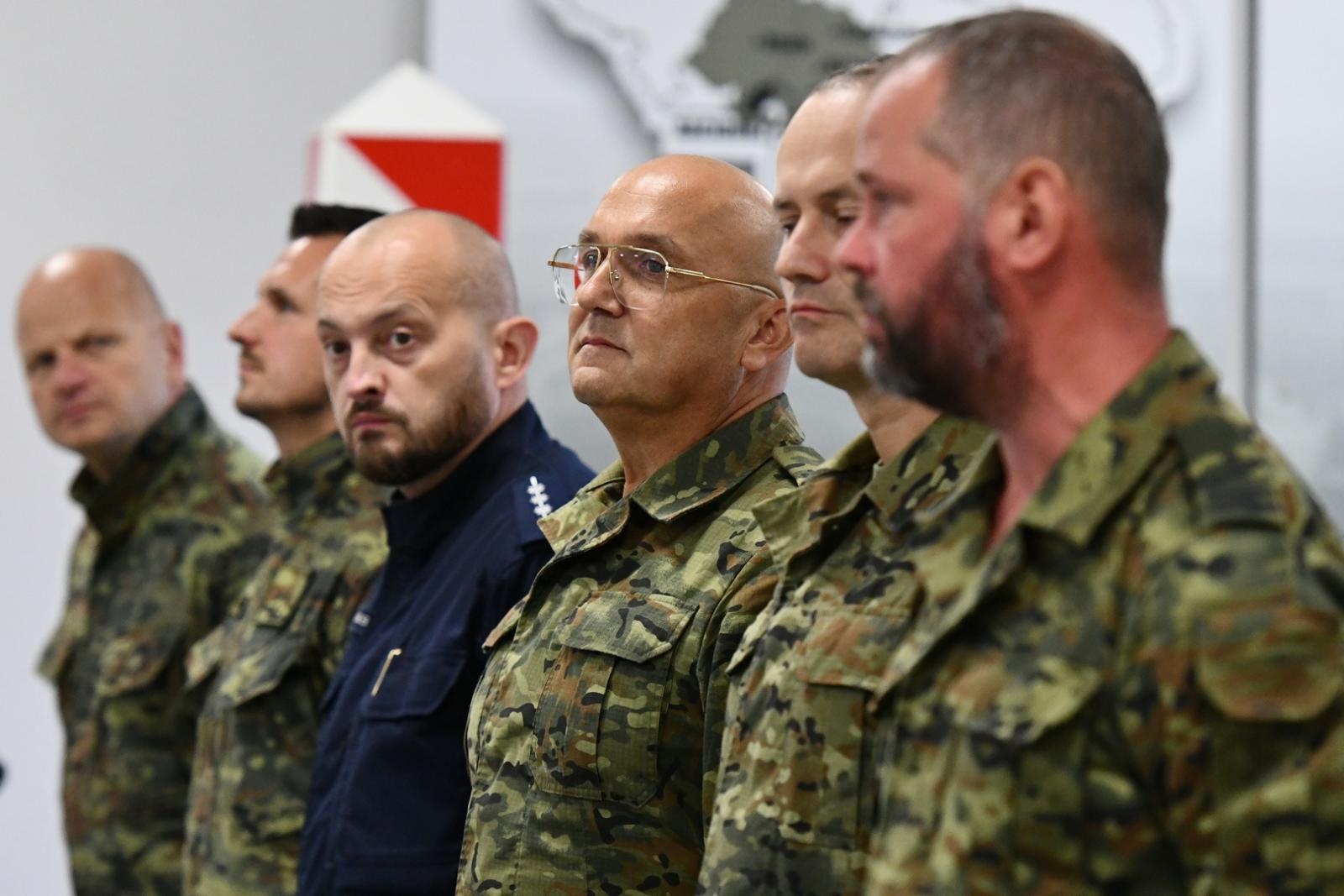 Zdjęcie w galerii na portalu naszraciborz.pl: II Ogólnopolski Przegląd Musztry Klas Mundurowych w Raciborzu wiadomości z regionu