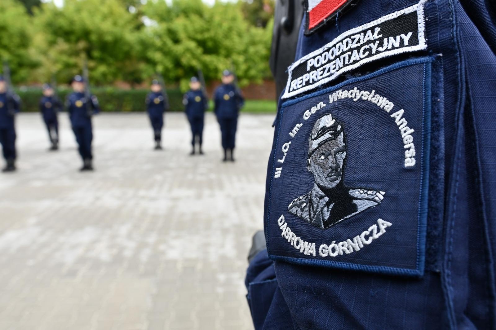 Zdjęcie w galerii na portalu naszraciborz.pl: II Ogólnopolski Przegląd Musztry Klas Mundurowych w Raciborzu wiadomości z regionu