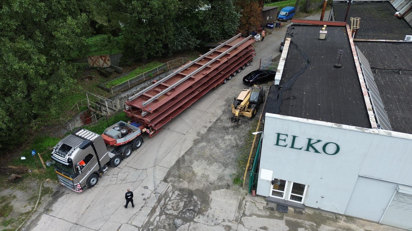 Zdjęcie w galerii na portalu naszraciborz.pl: Raciborska firma ZRE ELKO wysyła gigantyczny kocioł do Niemiec  wiadomości z regionu