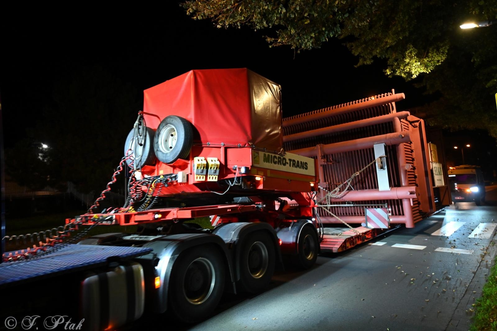 Zdjęcie w galerii na portalu naszraciborz.pl: Transport jak za najlepszych lat Rafako. ZRE ELKO wysłało do Niemiec gigantyczne elementy kotła wiadomości z regionu