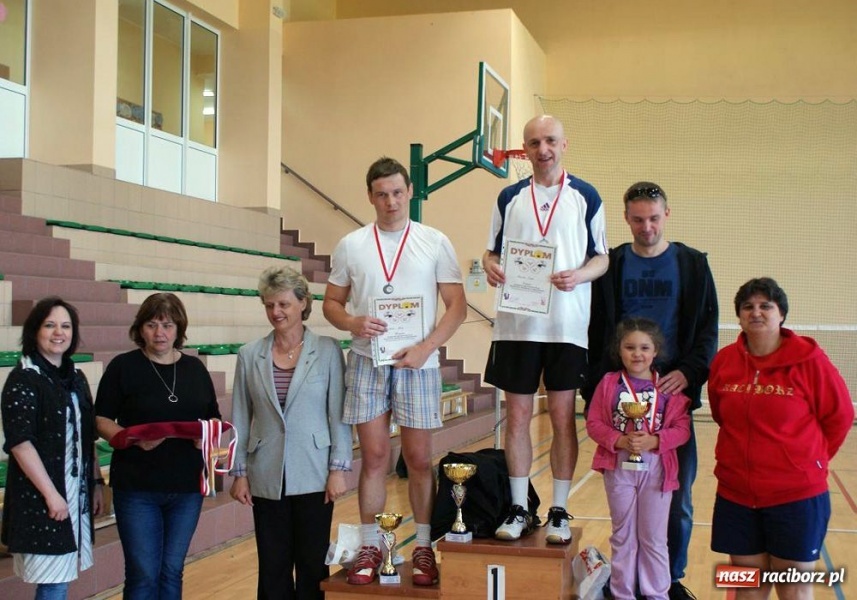 Zdjęcie w galerii na portalu naszraciborz.pl: Mistrzostwa powiatu w badmintonie wiadomości z regionu