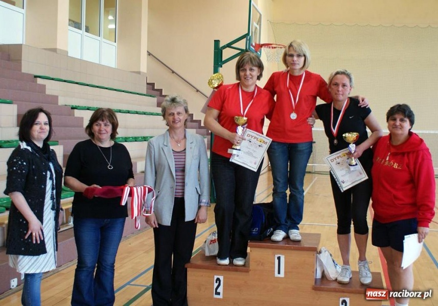 Zdjęcie w galerii na portalu naszraciborz.pl: Mistrzostwa powiatu w badmintonie wiadomości z regionu