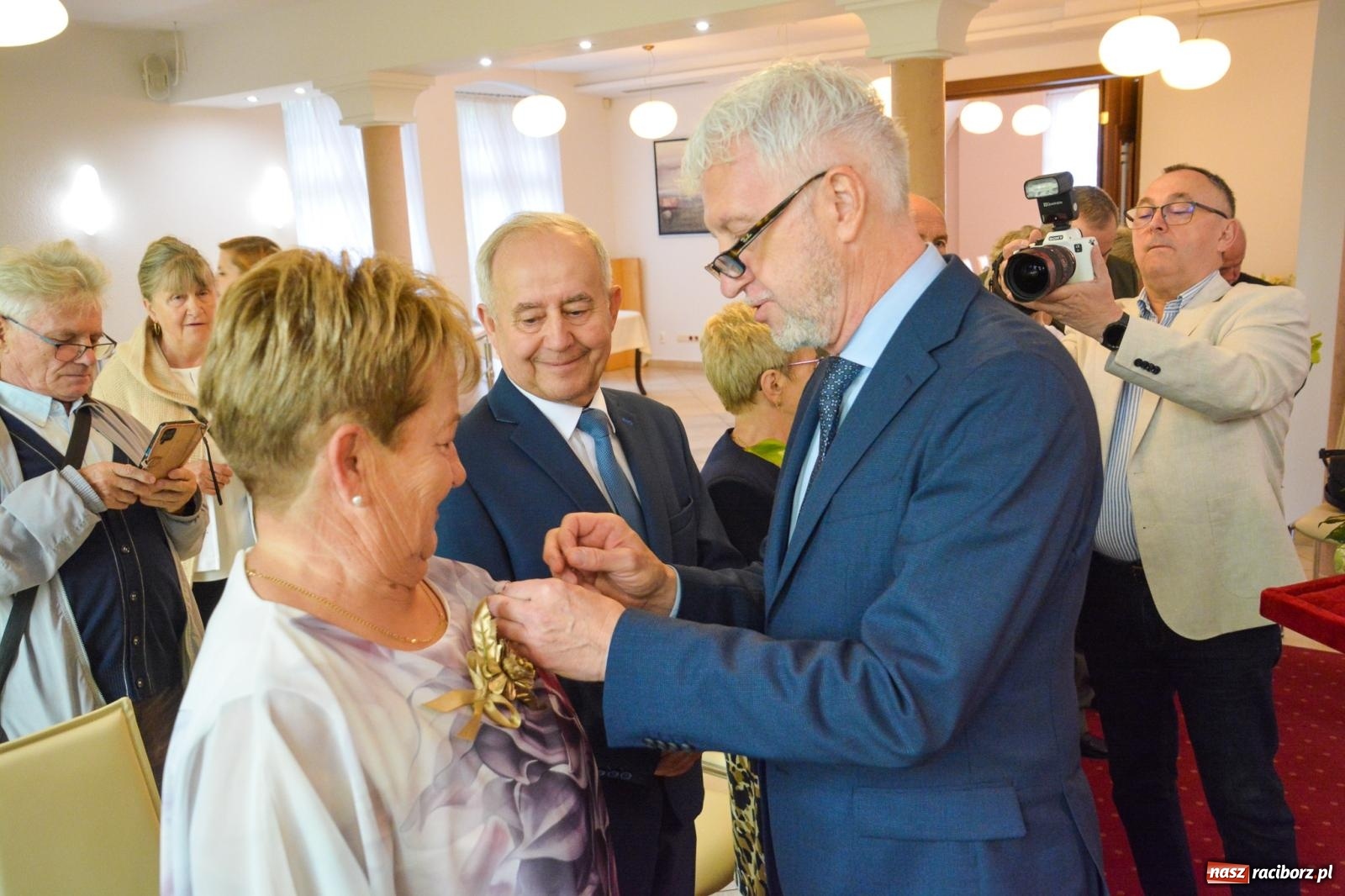 Zdjęcie w galerii na portalu naszraciborz.pl: Złote gody w Raciborzu – medale za długoletnie pożycie małżeńskie [FOTO i WIDEO] wiadomości z regionu