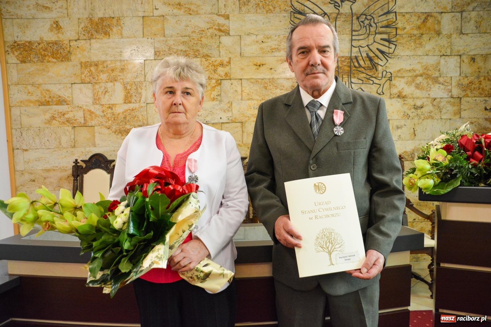 Zdjęcie w galerii na portalu naszraciborz.pl: Złote gody w Raciborzu – medale za długoletnie pożycie małżeńskie [FOTO i WIDEO] wiadomości z regionu