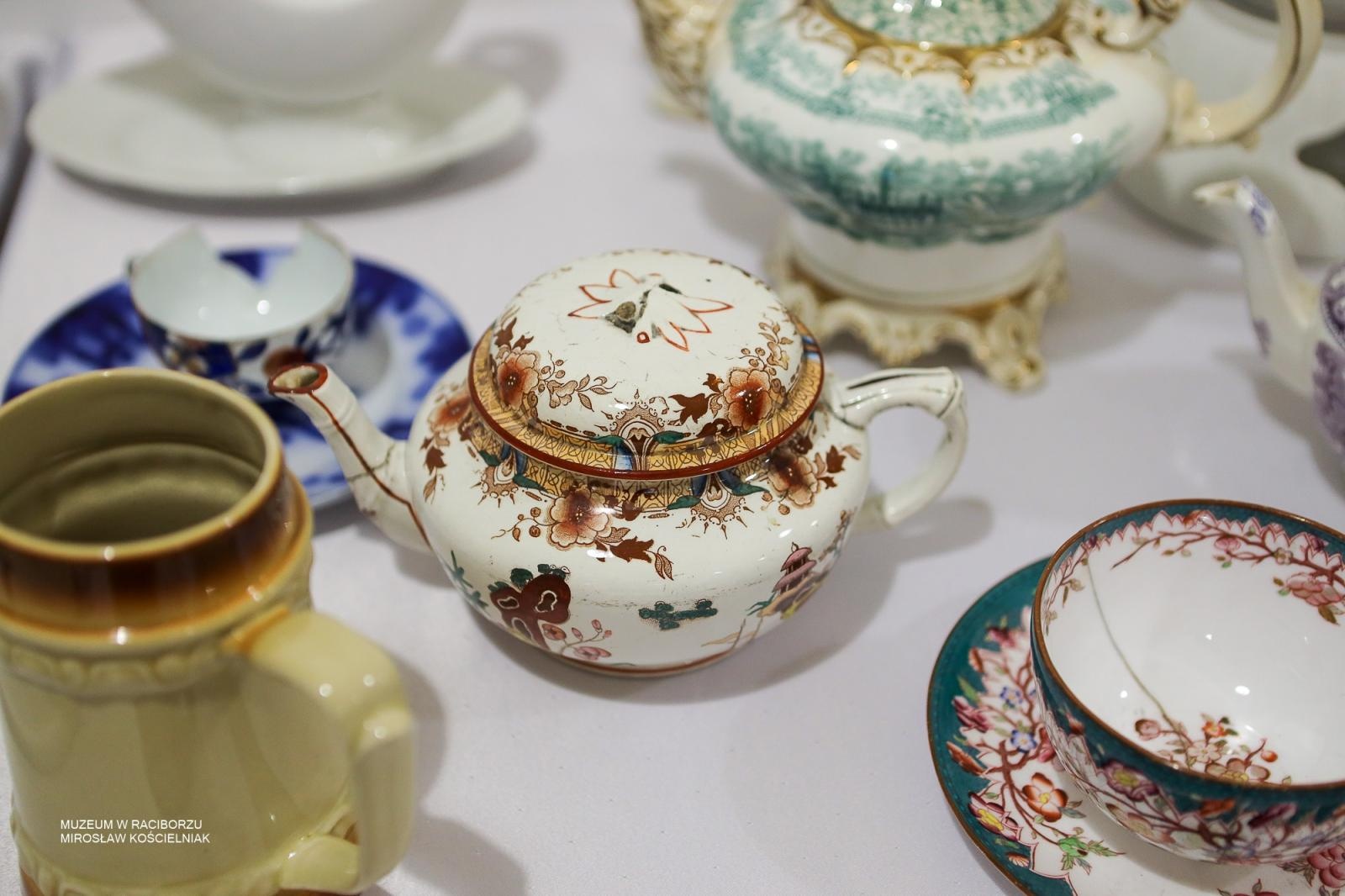 Zdjęcie w galerii na portalu naszraciborz.pl: Wokół stołu – czwartkowe spotkanie w Muzeum w Raciborzu za nami wiadomości z regionu