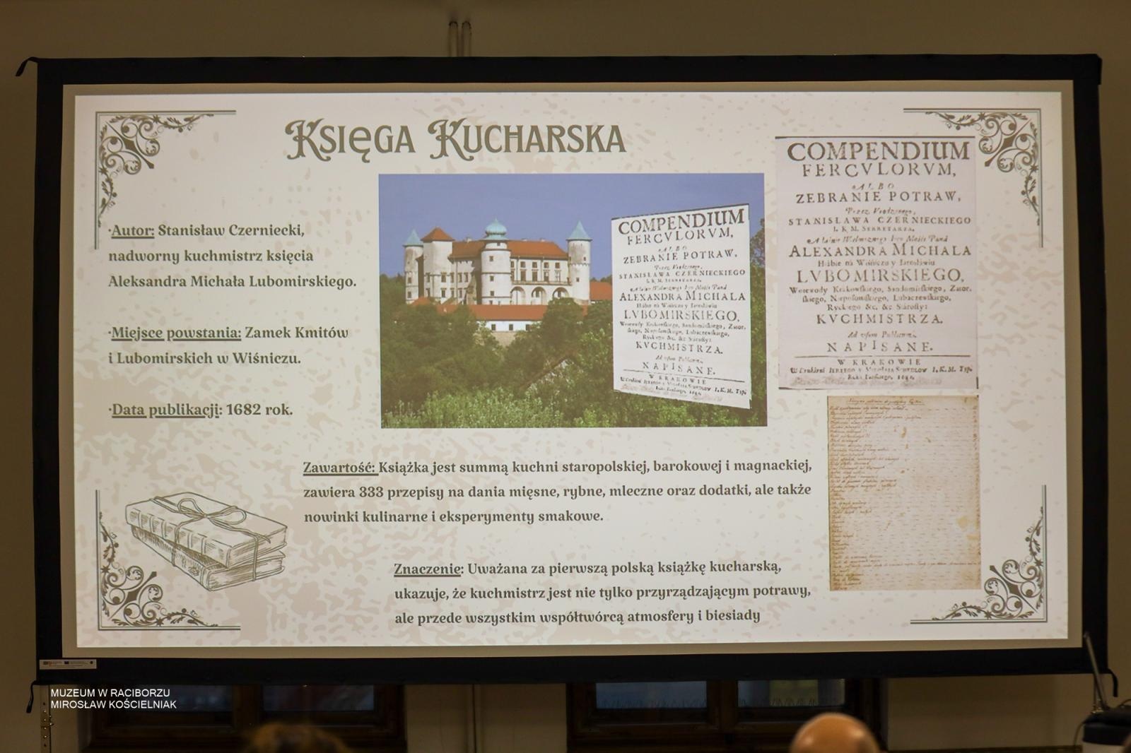 Zdjęcie w galerii na portalu naszraciborz.pl: Wokół stołu – czwartkowe spotkanie w Muzeum w Raciborzu za nami wiadomości z regionu