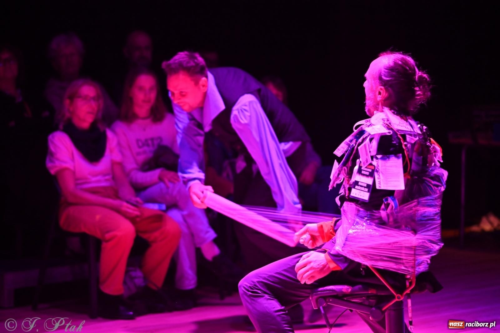 Zdjęcie w galerii na portalu naszraciborz.pl: Racibórz ożywa teatrem i muzyką – pierwsze wydarzenia Off-ki 2025 [FOTO i WIDEO] wiadomości z regionu