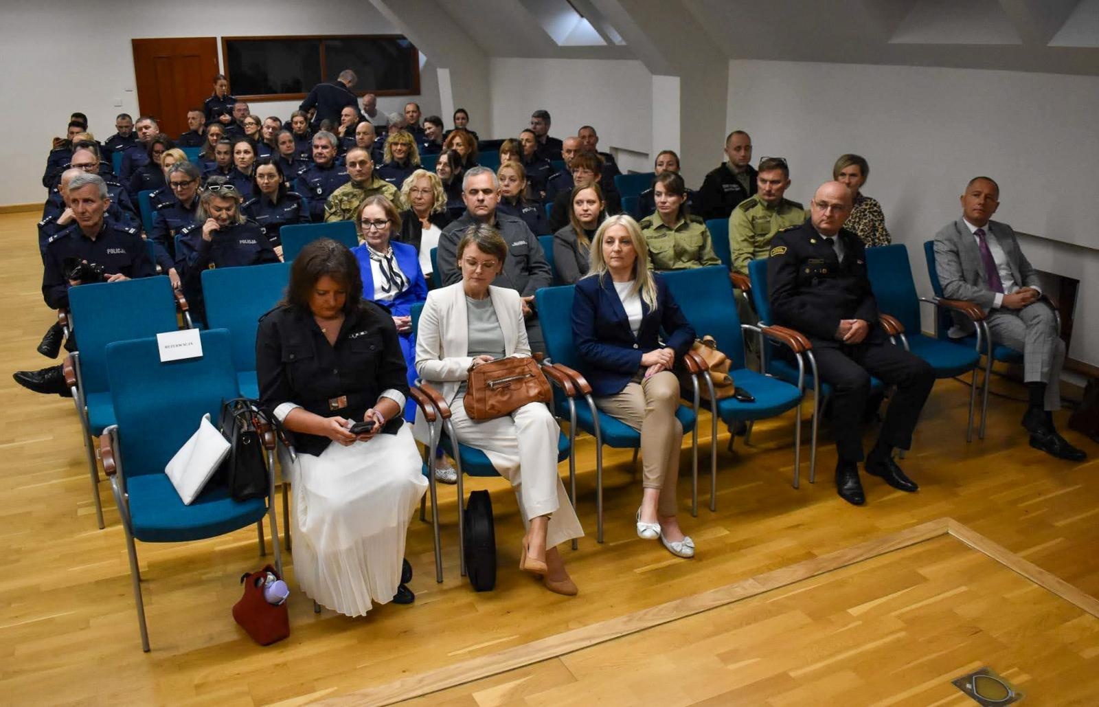 Zdjęcie w galerii na portalu naszraciborz.pl: Racibórz. III Śląskie seminarium – podmiot policyjnych działań i prawa człowieka w cyfrowej rzeczywistości wiadomości z regionu