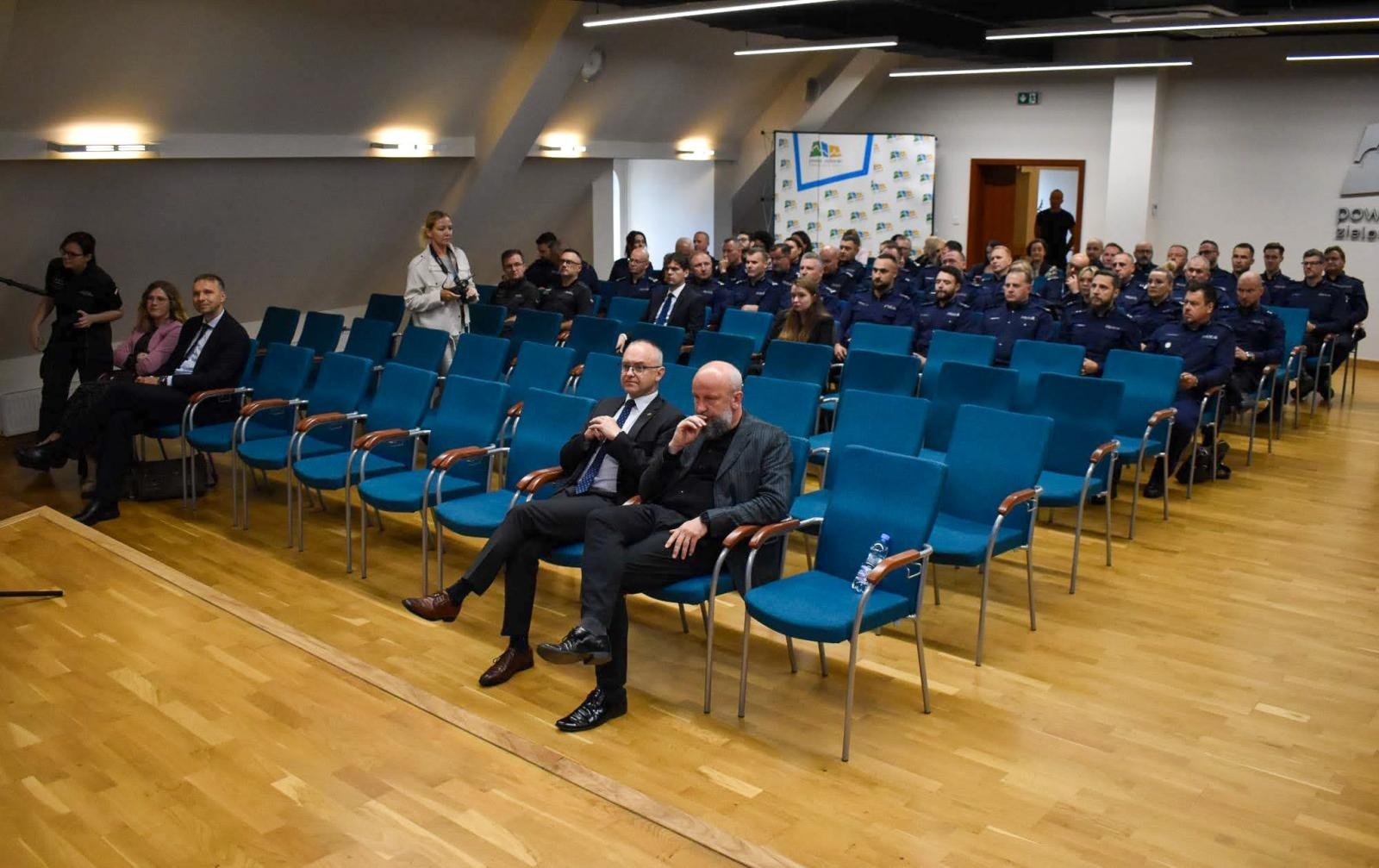 Zdjęcie w galerii na portalu naszraciborz.pl: Racibórz. III Śląskie seminarium – podmiot policyjnych działań i prawa człowieka w cyfrowej rzeczywistości wiadomości z regionu