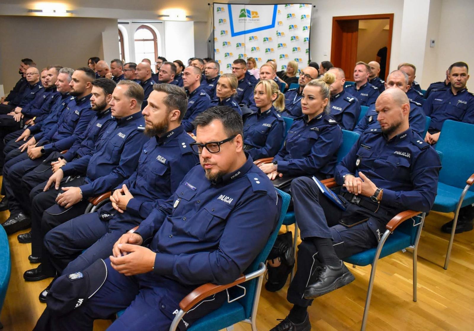 Zdjęcie w galerii na portalu naszraciborz.pl: Racibórz. III Śląskie seminarium – podmiot policyjnych działań i prawa człowieka w cyfrowej rzeczywistości wiadomości z regionu