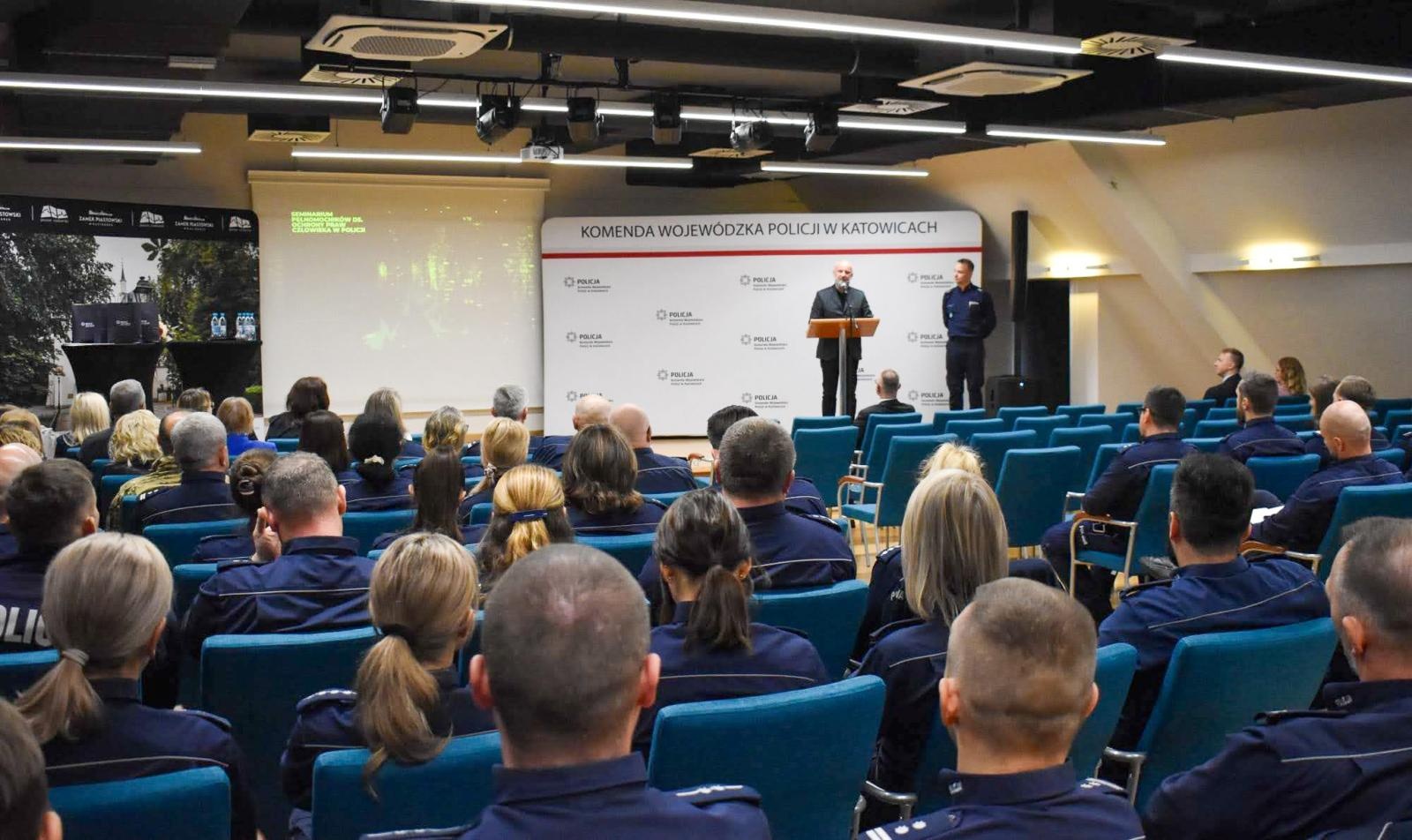 Zdjęcie w galerii na portalu naszraciborz.pl: Racibórz. III Śląskie seminarium – podmiot policyjnych działań i prawa człowieka w cyfrowej rzeczywistości wiadomości z regionu