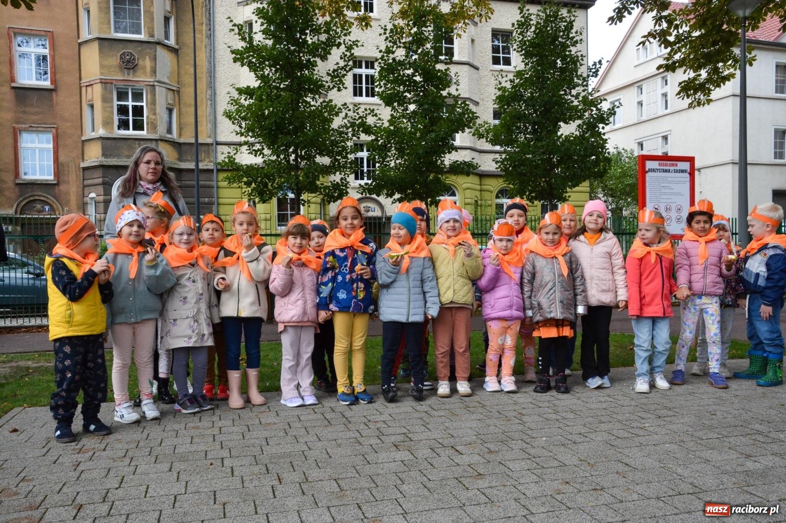 Zdjęcie w galerii na portalu naszraciborz.pl: W parku Jordanowskim trwa raciborskie święto dyni wiadomości z regionu