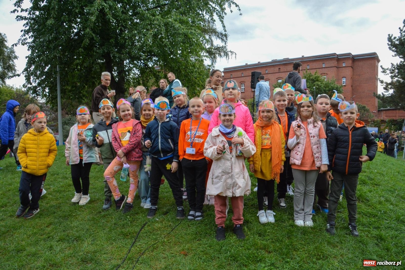 Zdjęcie w galerii na portalu naszraciborz.pl: W parku Jordanowskim trwa raciborskie święto dyni wiadomości z regionu