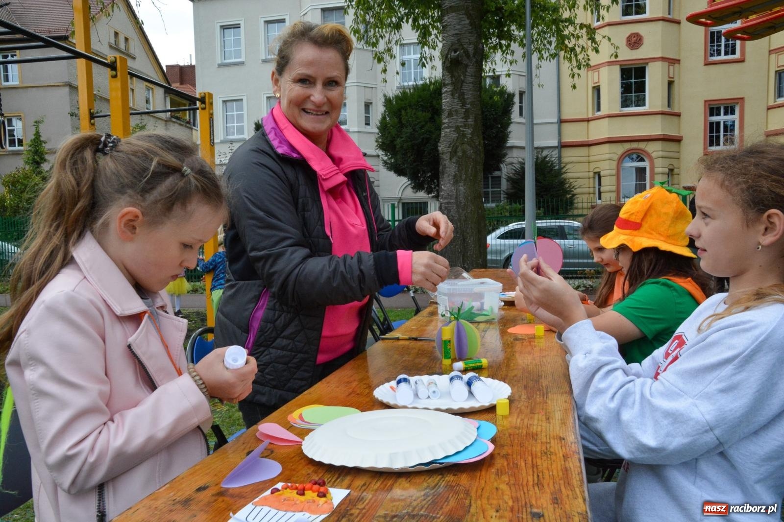 Zdjęcie w galerii na portalu naszraciborz.pl: W parku Jordanowskim trwa raciborskie święto dyni wiadomości z regionu