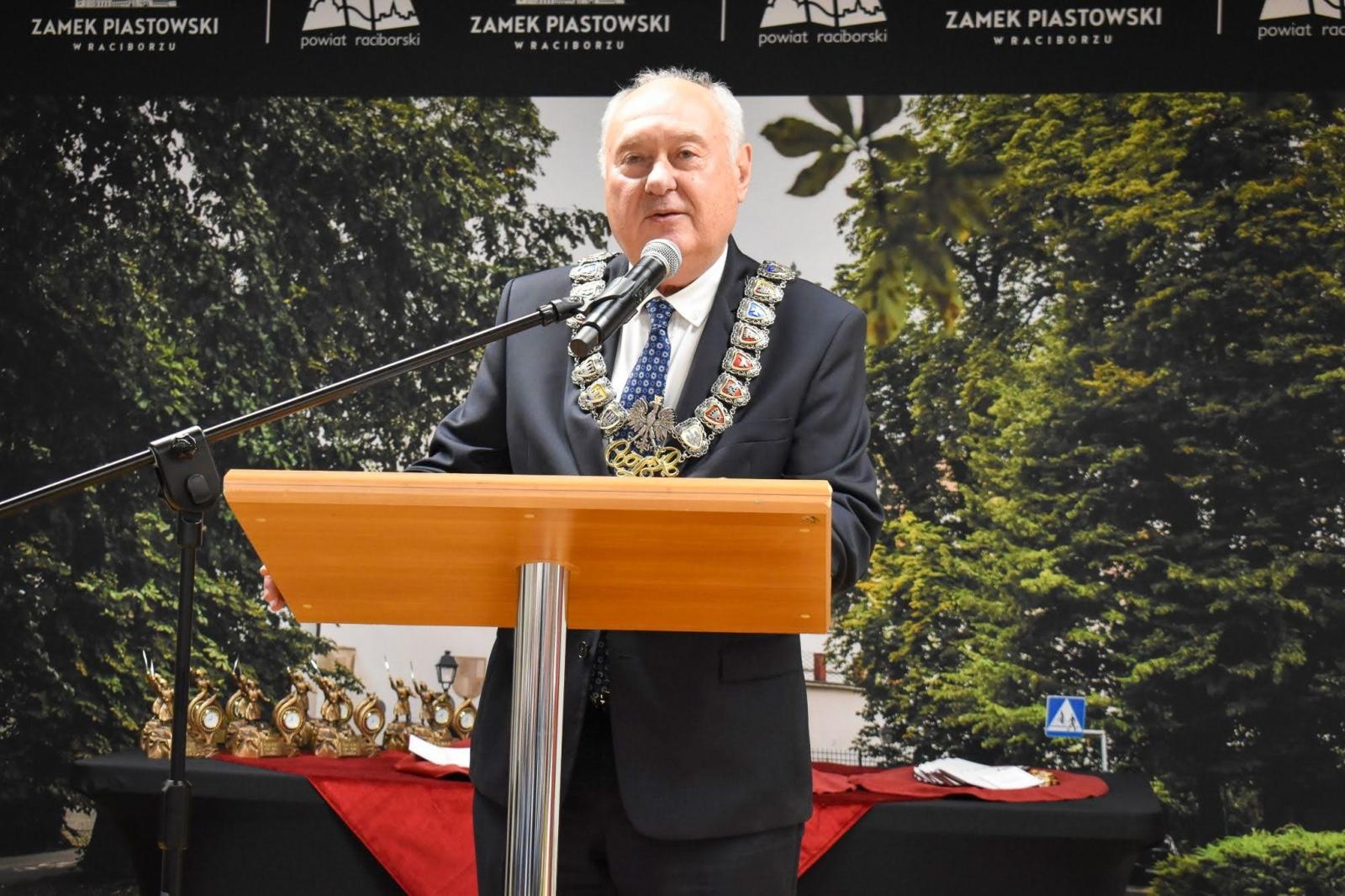 Zdjęcie w galerii na portalu naszraciborz.pl: Cech Rzemiosł Różnych w Raciborzu świętuje 80-lecie istnienia [FOTO] wiadomości z regionu