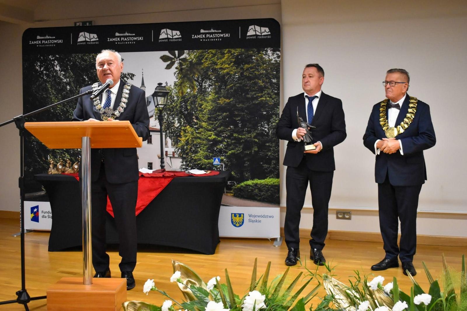 Zdjęcie w galerii na portalu naszraciborz.pl: Cech Rzemiosł Różnych w Raciborzu świętuje 80-lecie istnienia [FOTO] wiadomości z regionu